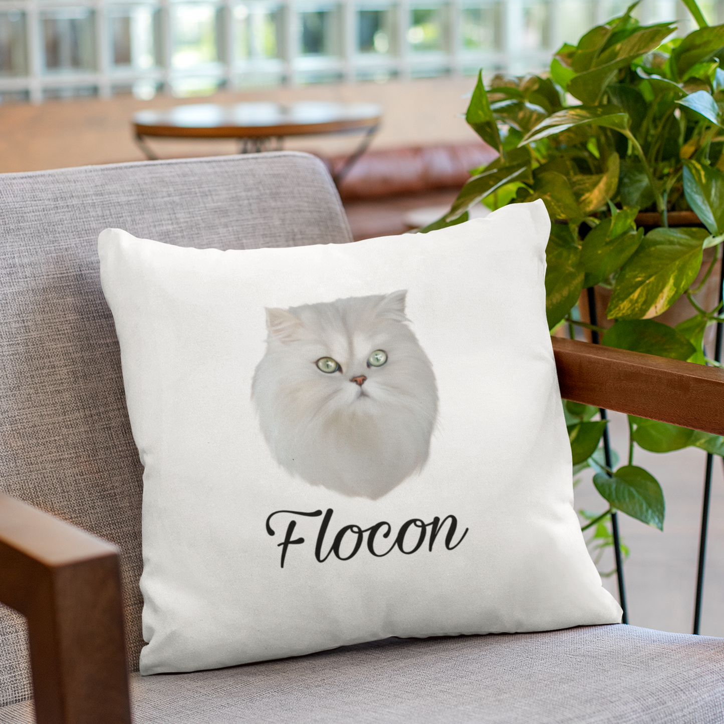 Coussin avec portrait d'un chat persan blanc personnalisable avec un prénom