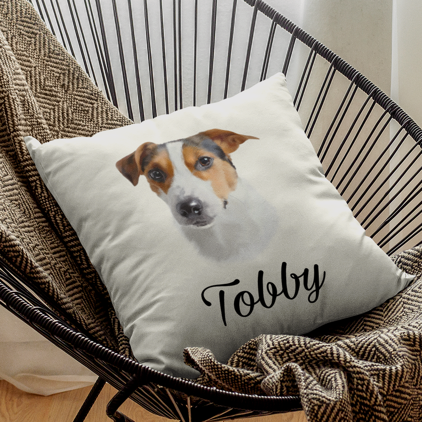 Coussin avec un portrait d'un jack russell personnalisable avec un prénom