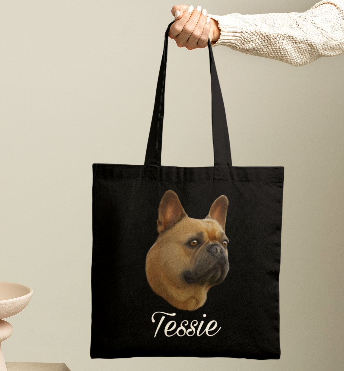 Totebag noir avec portrait d'un chien bouledogue français personnalisable avec un prénom