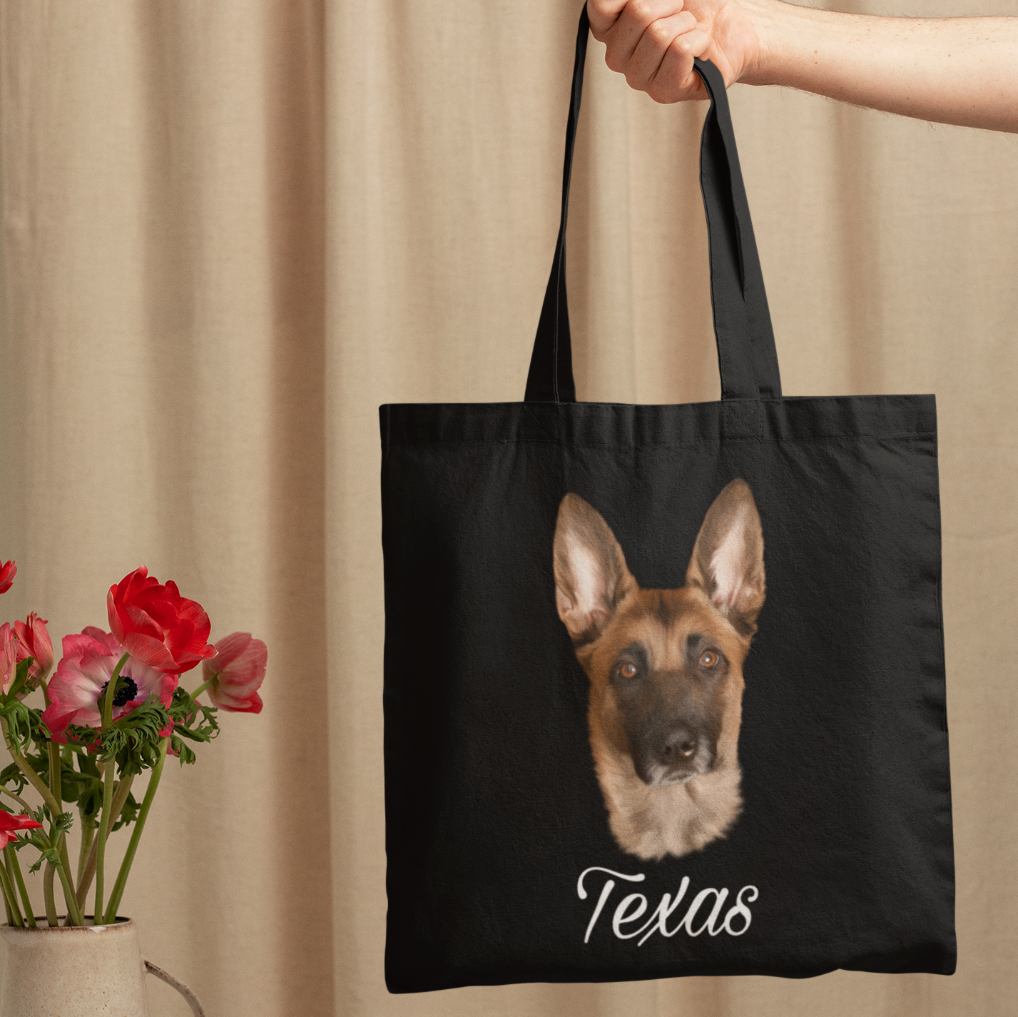 Totebagnoir avec portrait d'un chien berger malinois personnalisable avec un prénom